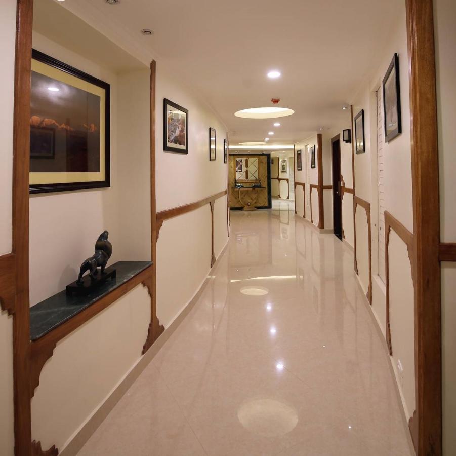 Crescent Resort, Darjeeling Дарджилинг Екстериор снимка
