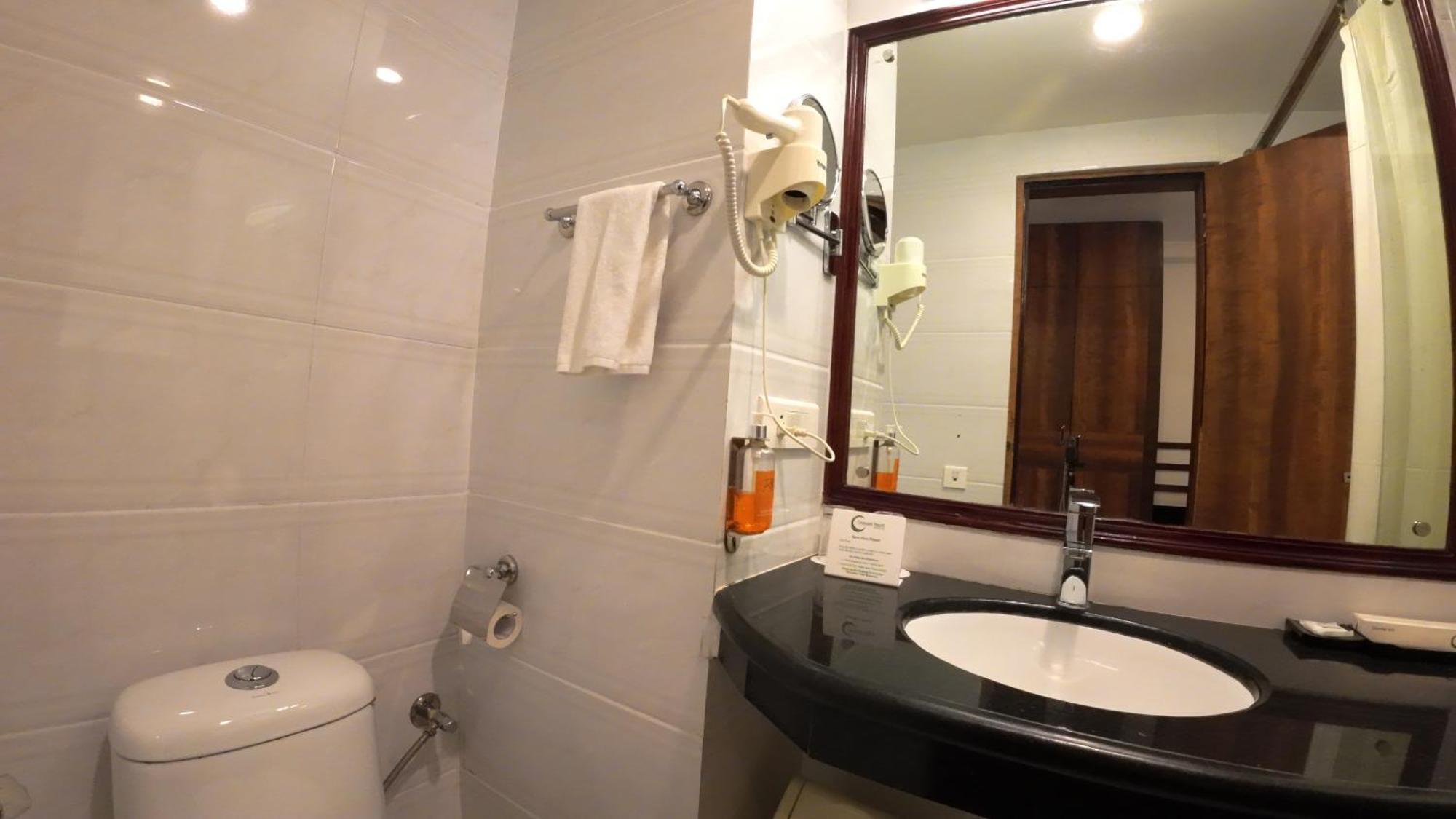 Crescent Resort, Darjeeling Дарджилинг Екстериор снимка